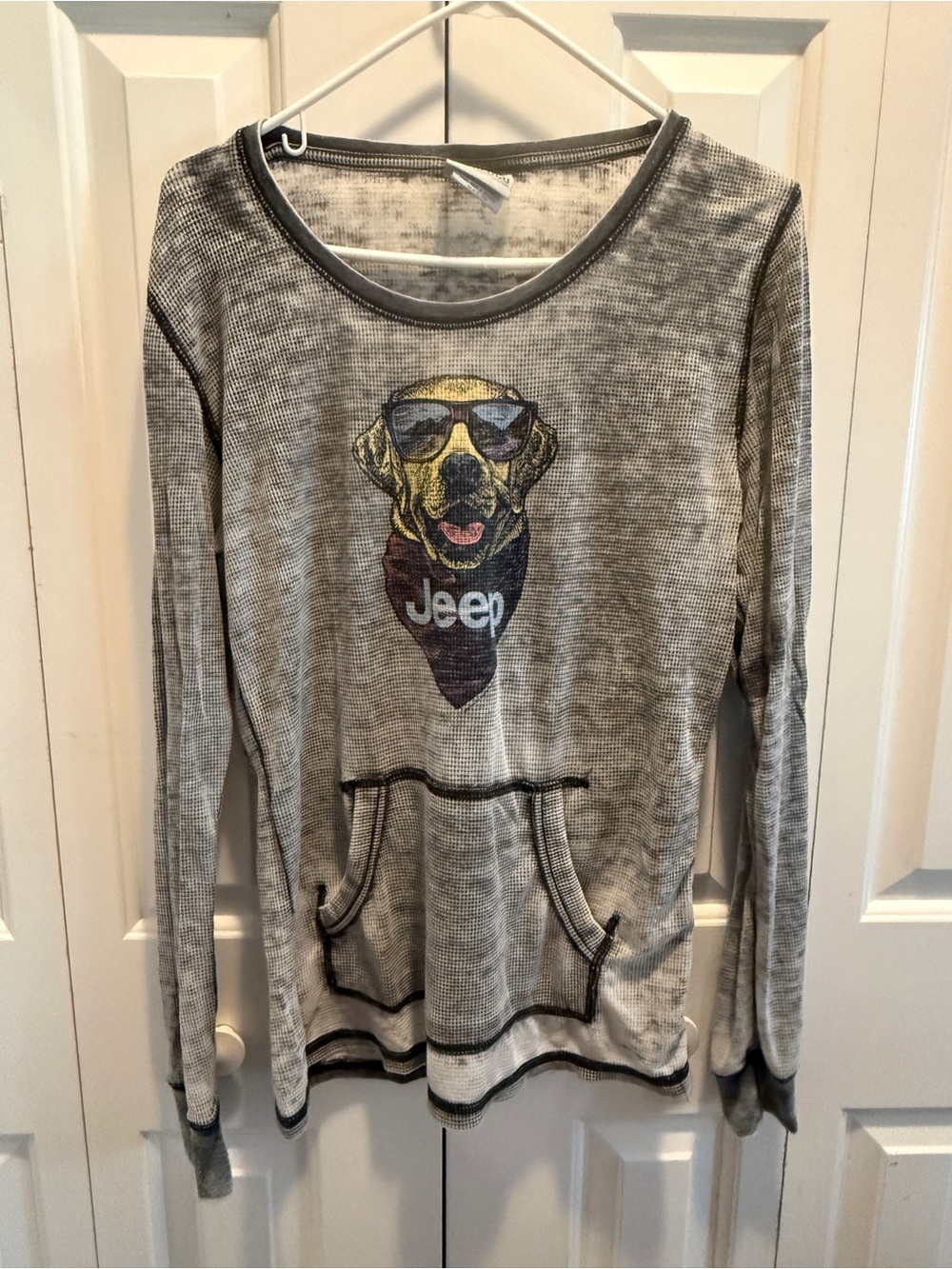 Jeep Women's Gray Long Sleeve Graphic Tee